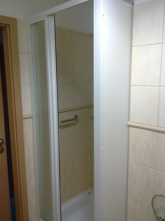 Eszterhazy Karoly Egyetem Hotel Eger Room photo