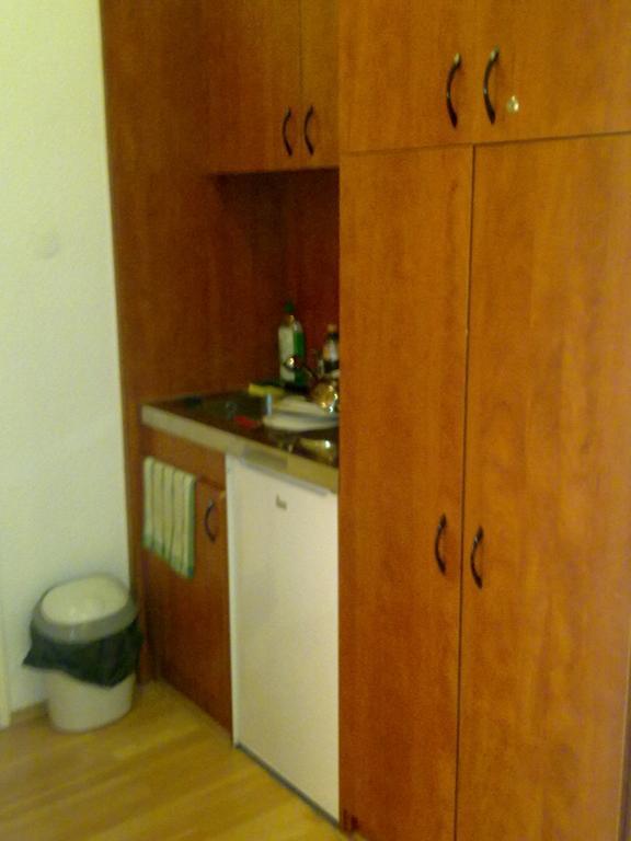 Eszterhazy Karoly Egyetem Hotel Eger Room photo