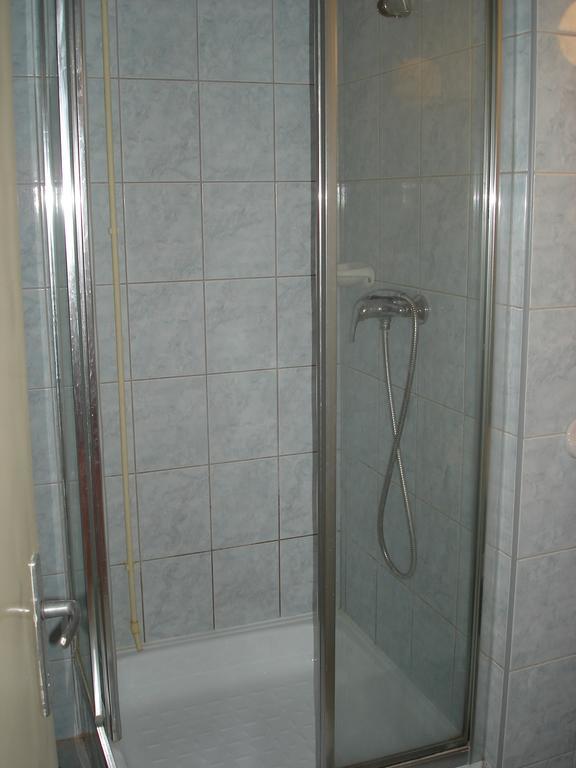 Eszterhazy Karoly Egyetem Hotel Eger Room photo