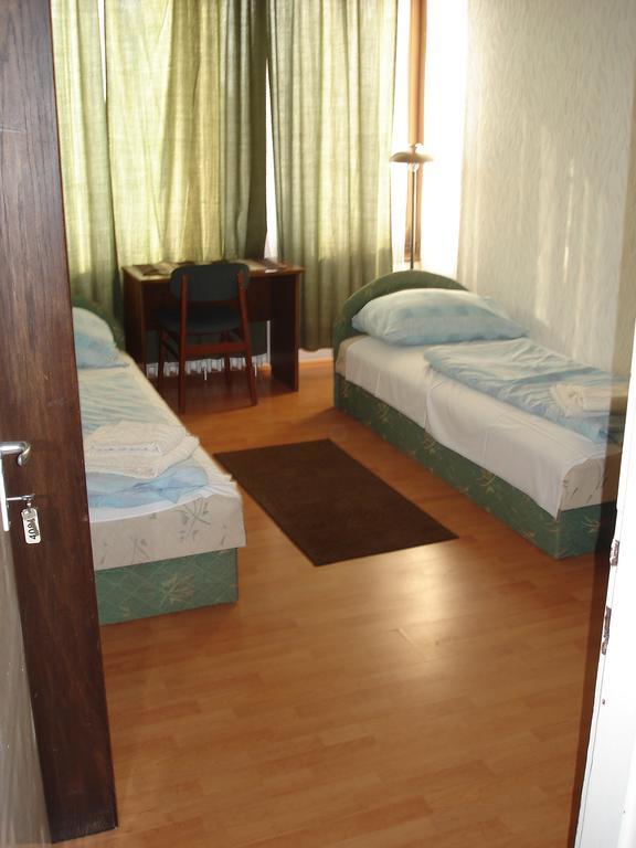 Eszterhazy Karoly Egyetem Hotel Eger Exterior photo